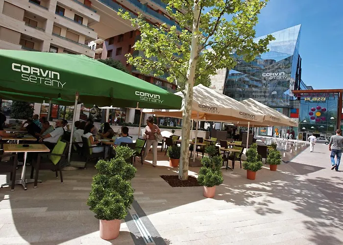 Corvin Dori Apartamento *